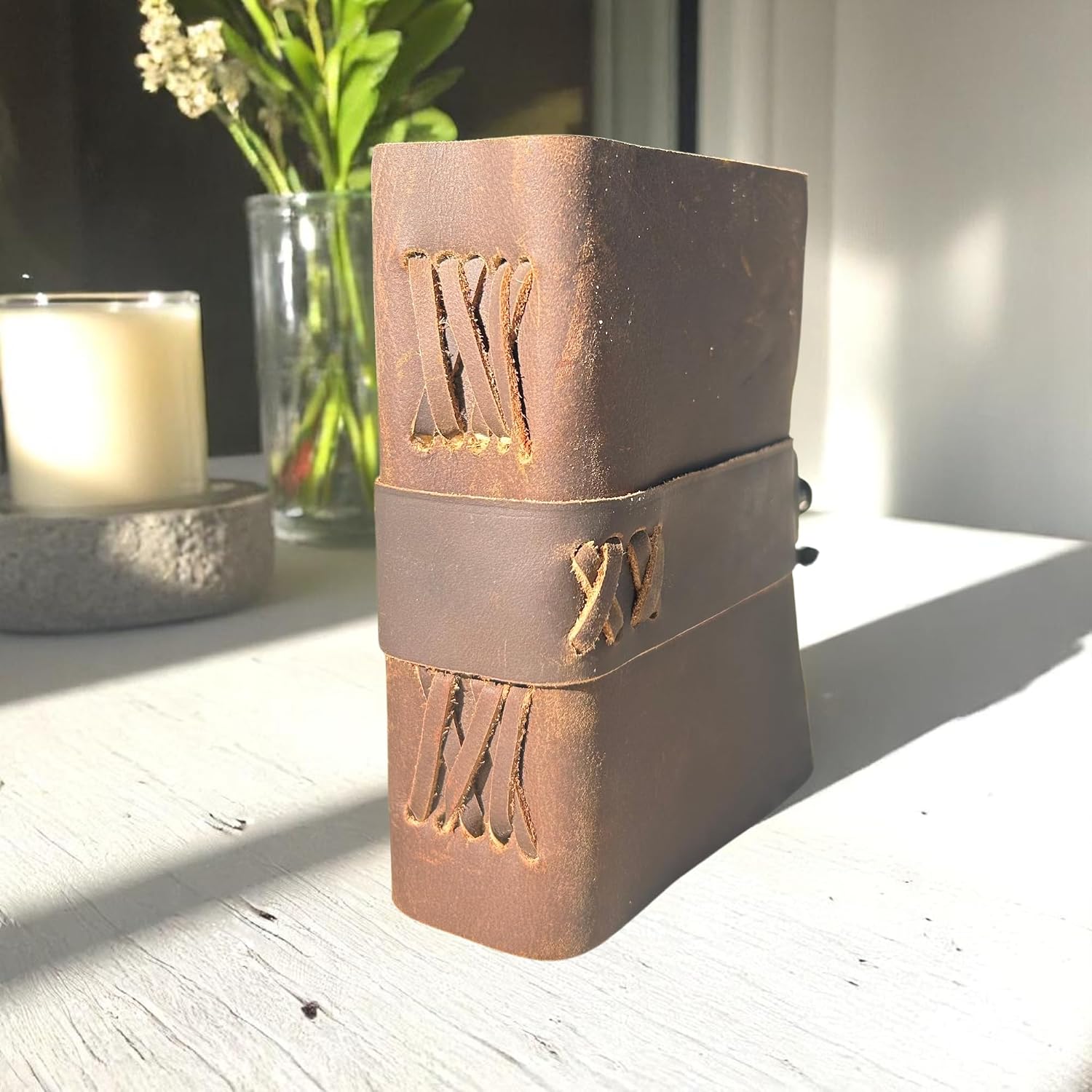 Small Vintage Leather Journal - 4" X 6" Book of Spell Handmade Leather Bound Vintage Notebook- Mini Book of Shadows Journal Asethetic Travelers Scrapbook Pocket Sketchbook Leather - Lock Closure - 200 Pages- Rustic Brown Color - Christmas Gift for Women & Men